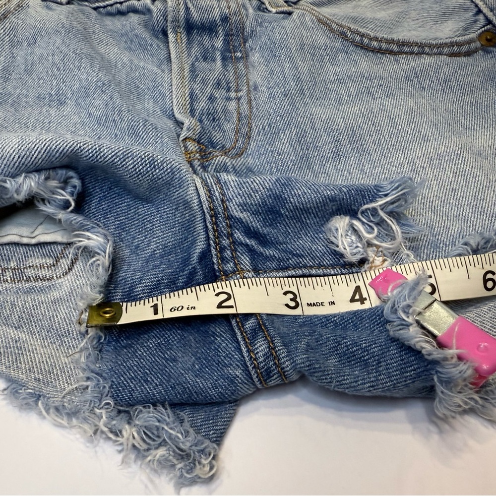 Levi's Jean Shorts Mid Rise 501 Red Tag Distressed Blue Denim Fringe Women - Picture 11 of 16